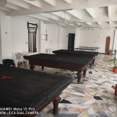 Hotel Buenos Aires Club Inn Мельгар Экстерьер фото